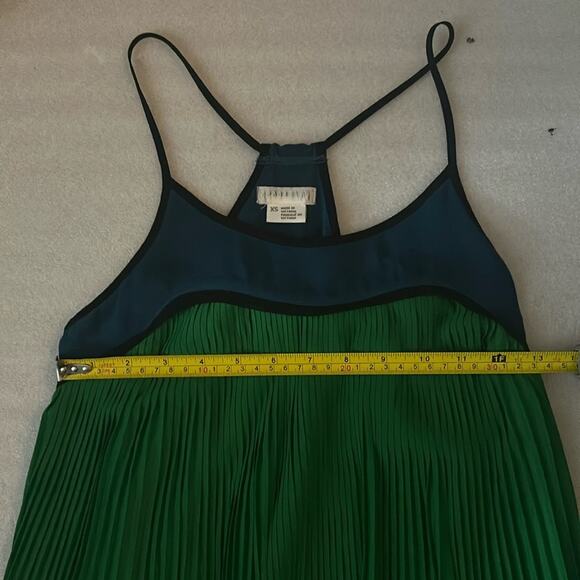 Urban Outfitters Cooperative Pleated Green/Blue Color Block Top XS Minimalist - Picture 7 of 11